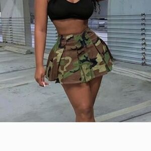 Camouflage Pleated Mini Skirt
